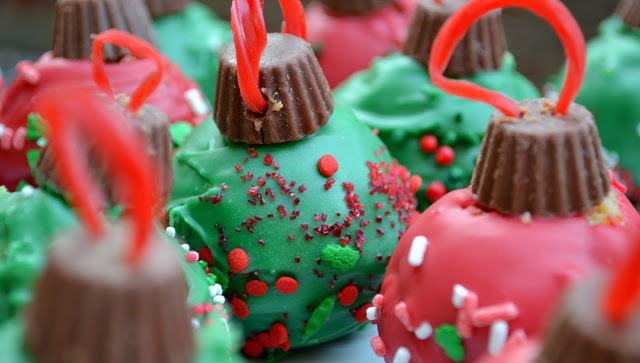 DIY decorative Xmas cakepops